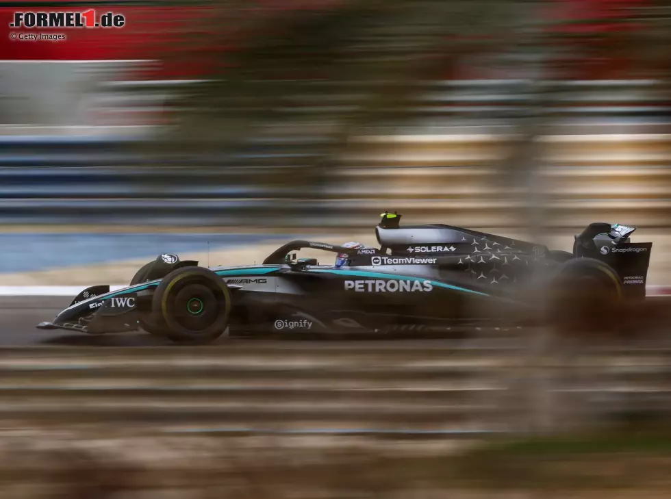 Foto zur News: Andrea Kimi Antonelli (Mercedes W16) beim Formel-1-Test in Bahrain 2025