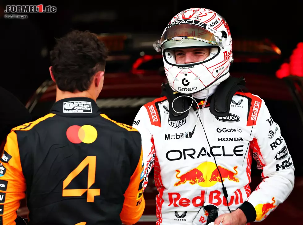 Foto zur News: Lando Norris, Max Verstappen