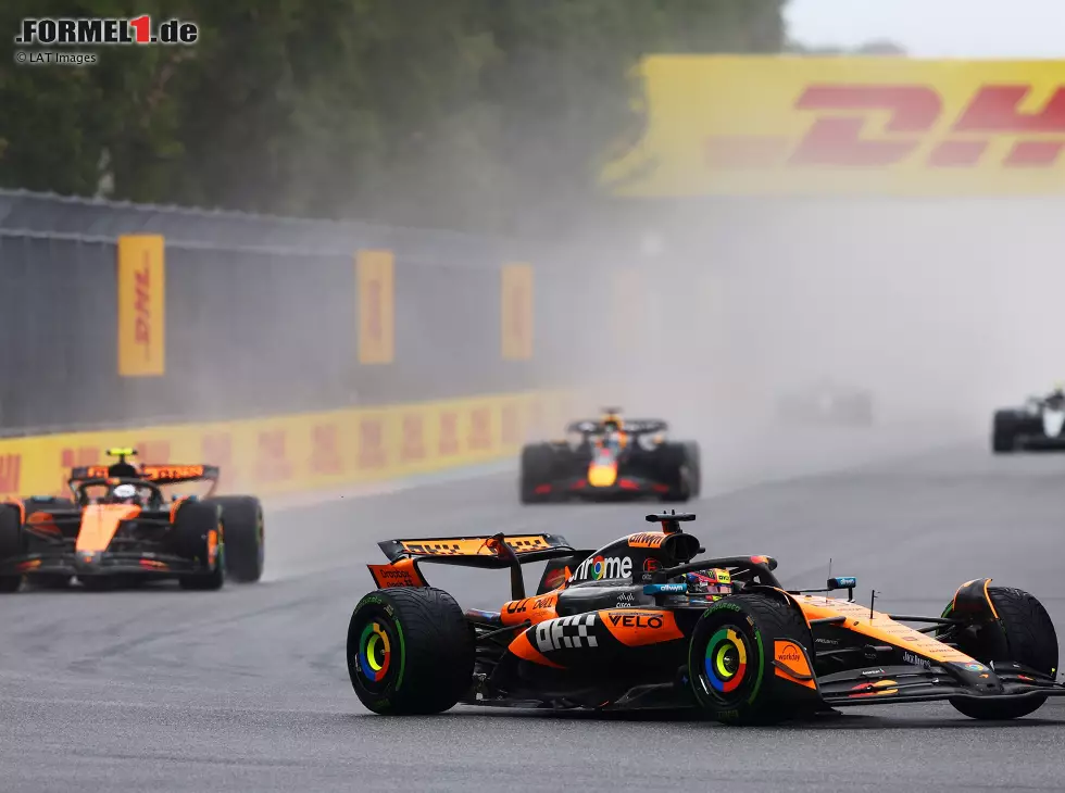 Foto zur News: Oscar Piastri, Lando Norris, Max Verstappen