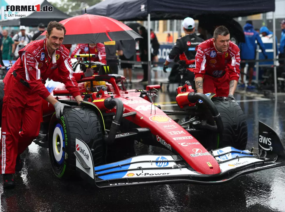 Lewis Hamilton zeigte im Regen eine starke Leistung, im Trockenen weniger Foto zur News: Lewis Hamilton zeigte im Regen eine starke Leistung, im Trockenen weniger