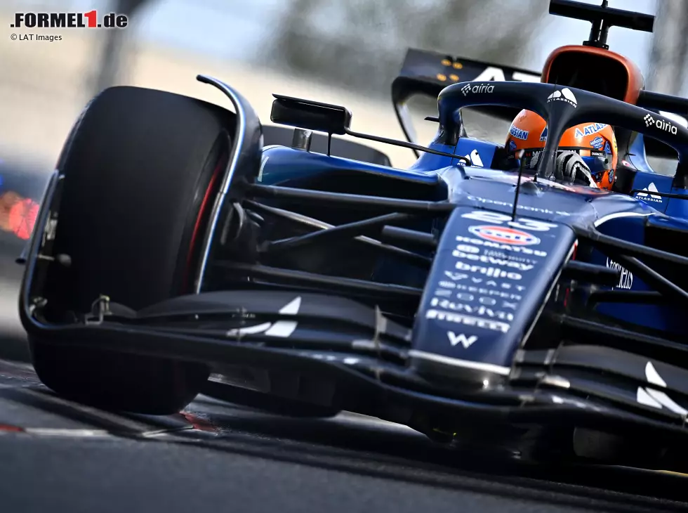 Alexander Albon startet am Sonntag hinter seinem Teamkollegen Carlos Sainz Foto zur News: Alexander Albon startet am Sonntag hinter seinem Teamkollegen Carlos Sainz