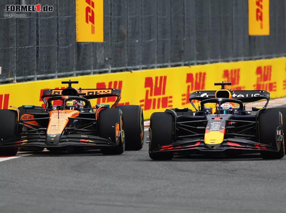 Max Verstappen, Oscar Piastri Foto zur News: Max Verstappen, Oscar Piastri