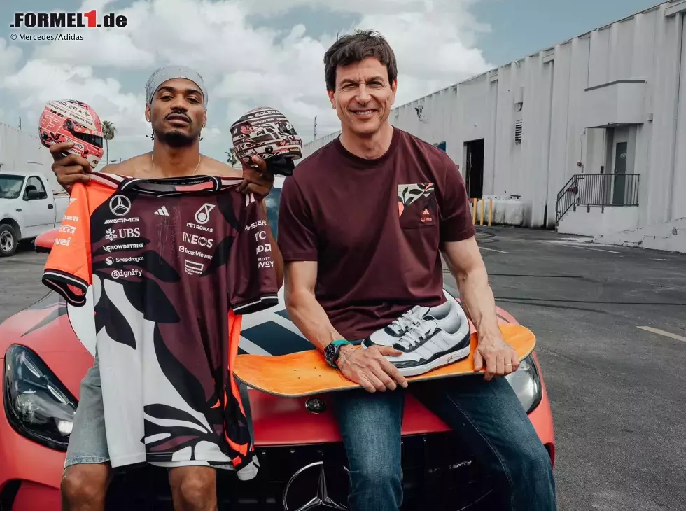"He was a sk8er boi": Toto Wolff zeigte sich in Miami in ungewohnter Rolle Foto zur News: "He was a sk8er boi": Toto Wolff zeigte sich in Miami in ungewohnter Rolle
