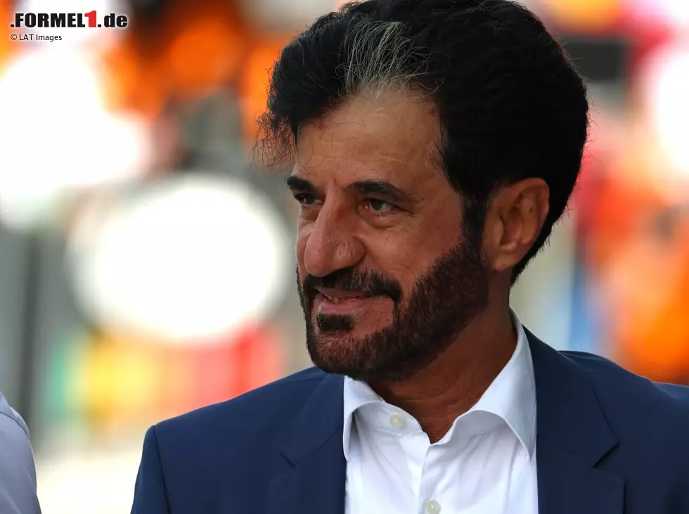 Foto zur News: FIA-Präsident Mohammed bin Sulayem im Formel-1-Fahrerlager 2025