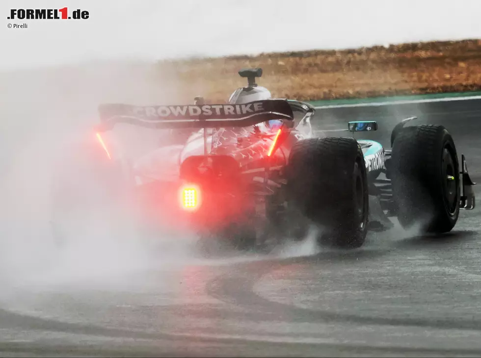 Foto zur News: Impressionen von den Pirelli-Reifentests mit Mercedes in Silverstone 2025