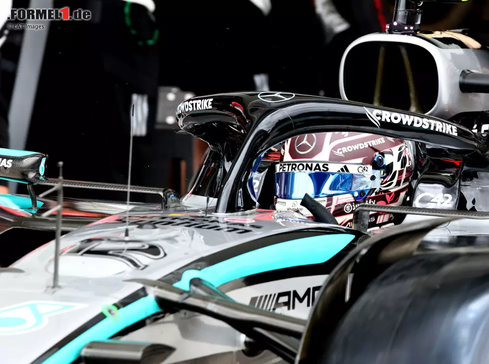 Foto zur News: Andrea Kimi Antonelli im Mercedes W16 der Formel-1-Saison 2025