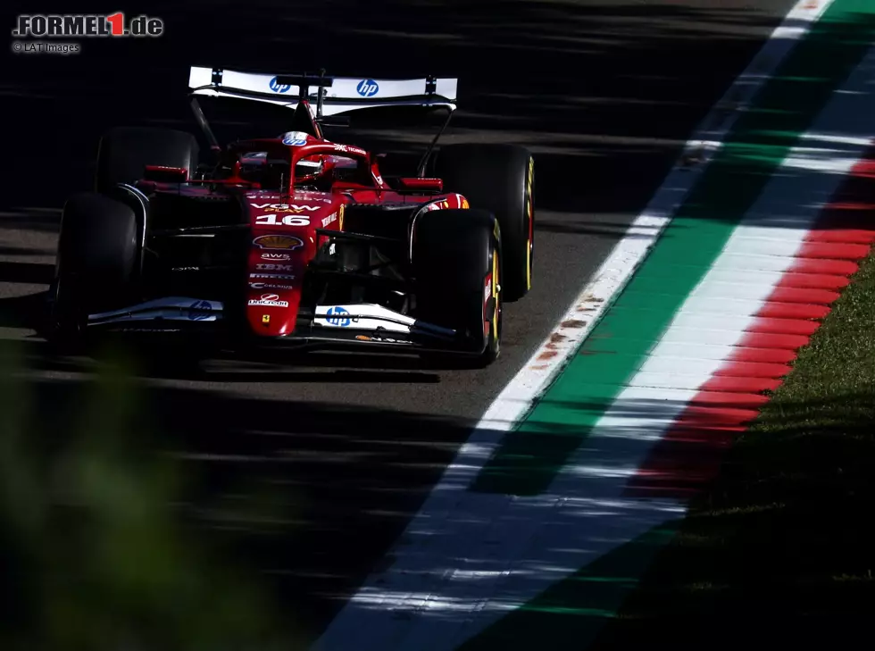 Foto zur News: Charles Leclerc (Ferrari SF-25) beim Formel-1-Rennen in Imola 2025