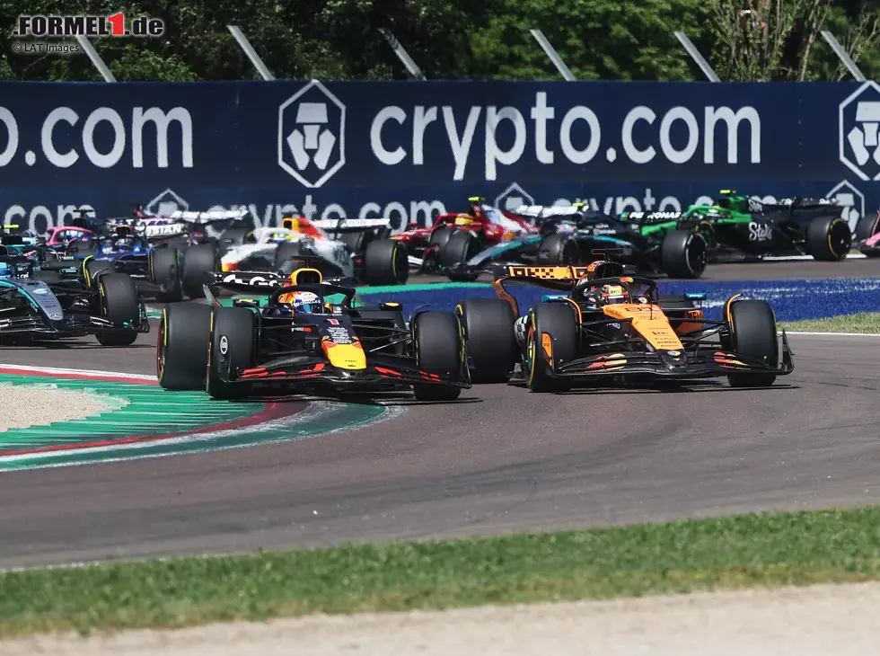 Max Verstappen, Oscar Piastri, George Russell, Lando Norris Foto zur News: Max Verstappen, Oscar Piastri, George Russell, Lando Norris