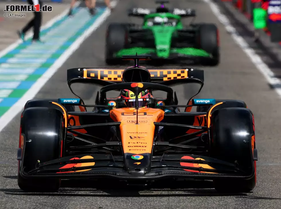 Oscar Piastris Rennen war in Imola mit dem Boxenstopp in Runde 13 gelaufen Foto zur News: Oscar Piastris Rennen war in Imola mit dem Boxenstopp in Runde 13 gelaufen