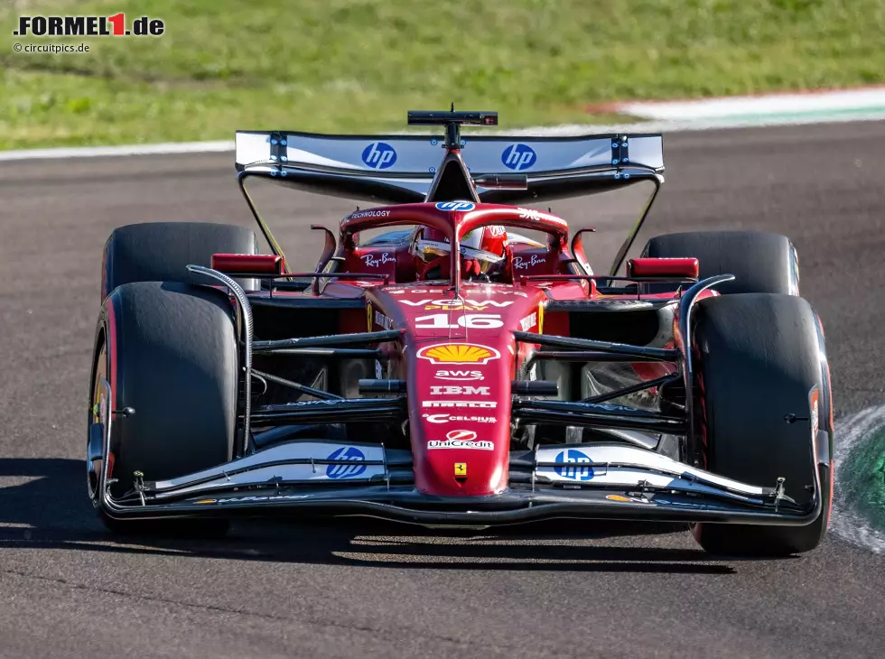 Foto zur News: Charles Leclerc (Ferrari SF-25) beim Formel-1-Rennen in Imola 2025