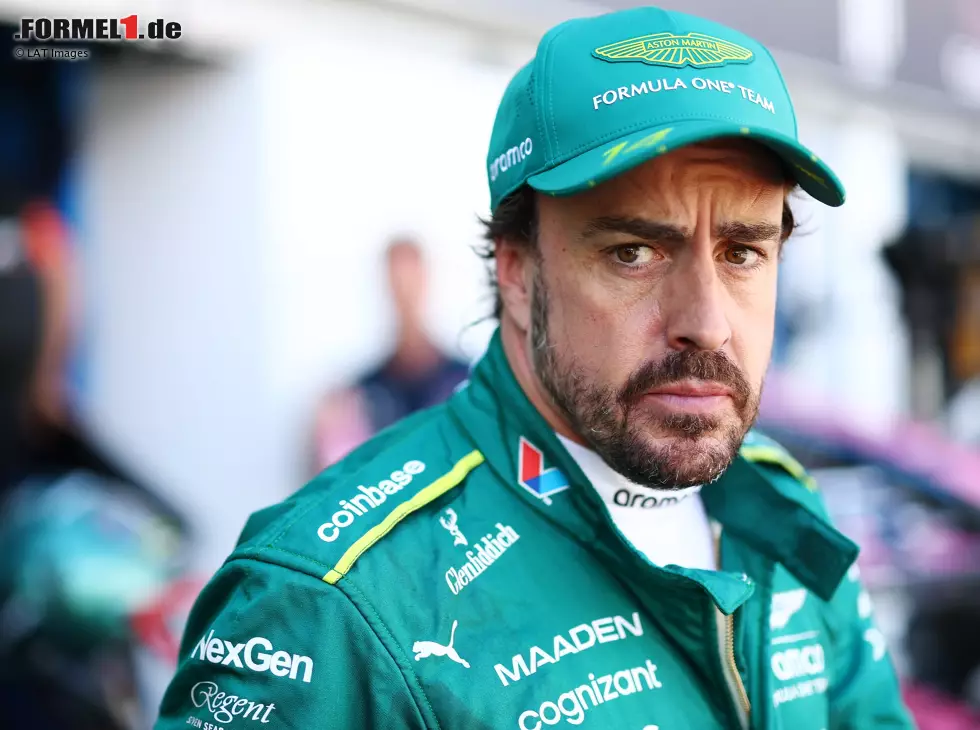 Foto zur News: Fernando Alonso (Aston Martin)