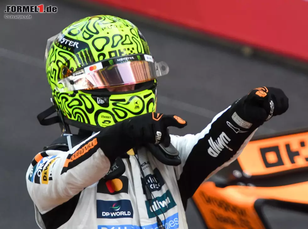 Lando Norris jubelt nach seinem Sieg beim Formel-1-Rennen in Monaco 2025 Foto zur News: Lando Norris jubelt nach seinem Sieg beim Formel-1-Rennen in Monaco 2025