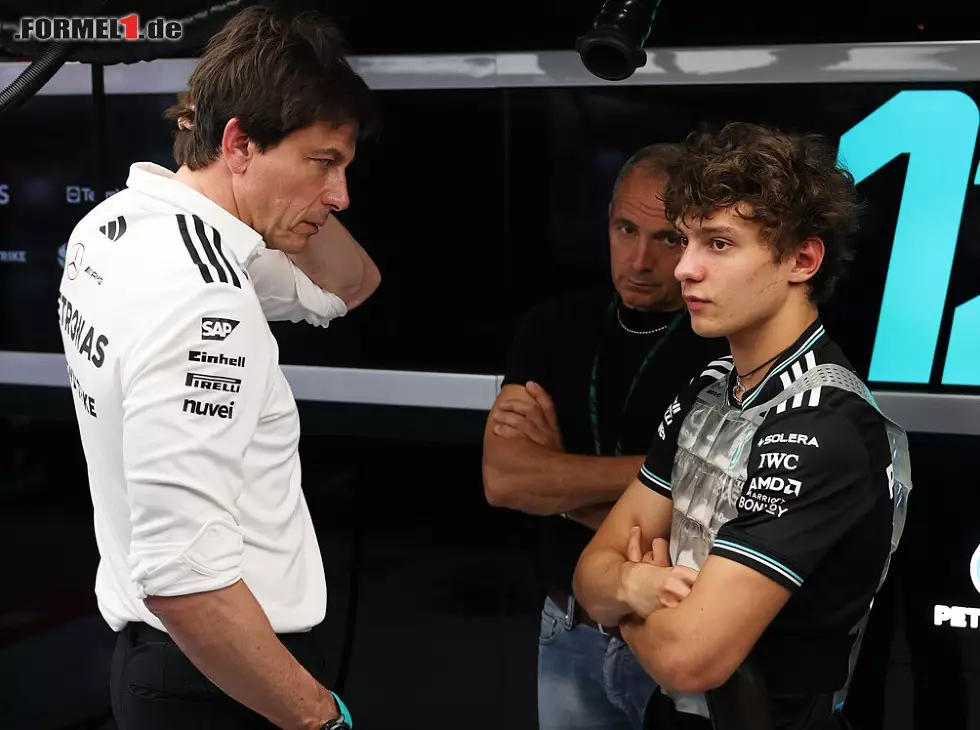 Foto zur News: Toto Wolff, Kimi Antonelli