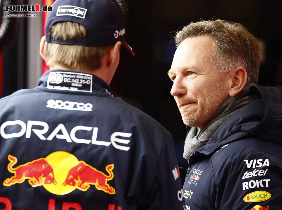 Foto zur News: Max Verstappen und Red-Bull-Teamchef Christian Horner