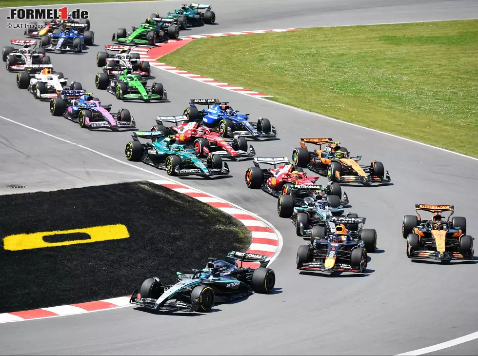 Foto zur News: George Russell, Max Verstappen, Oscar Piastri