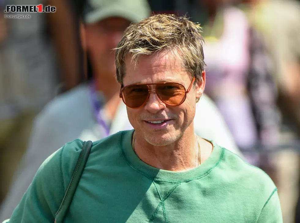 Foto zur News: Schauspieler Brad Pitt im Formel-1-Fahrerlager