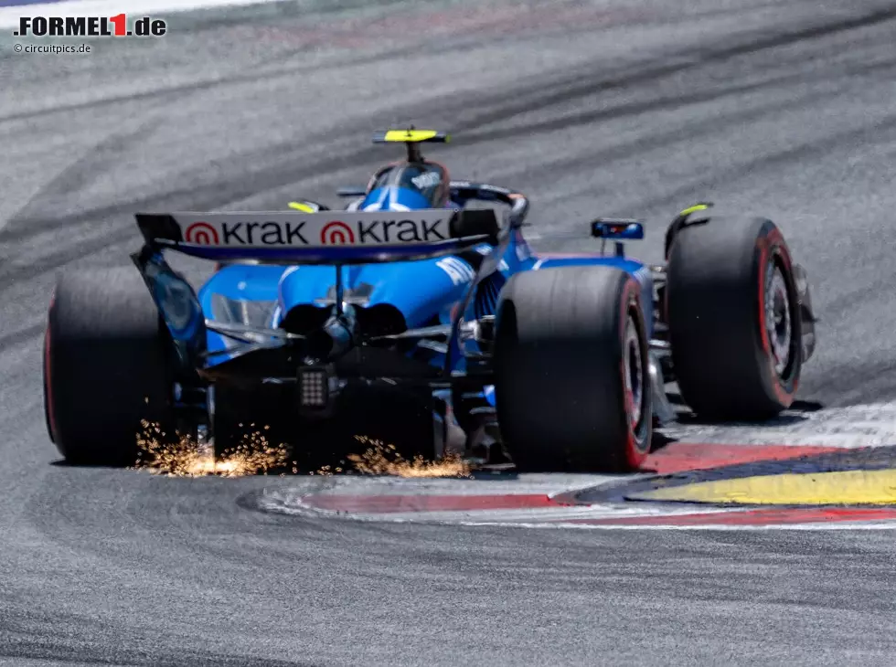 Carlos Sainz im Williams FW47 beim Formel-1-Qualifying in Spielberg 2025 Foto zur News: Carlos Sainz im Williams FW47 beim Formel-1-Qualifying in Spielberg 2025