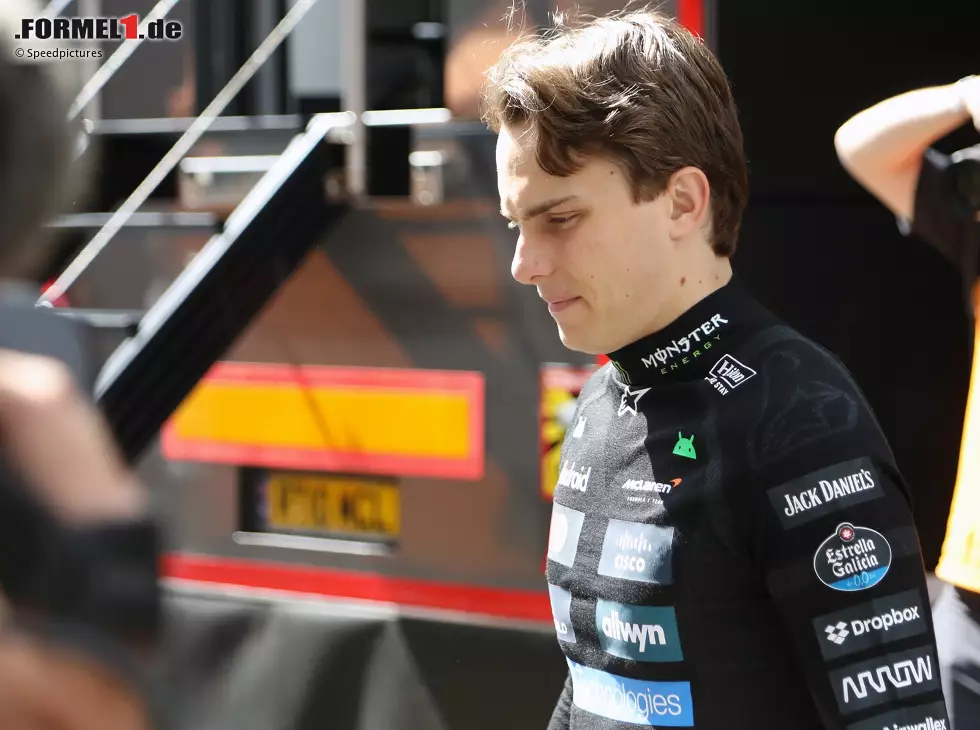 Foto zur News: Oscar Piastri (McLaren) nach dem Qualifying zum Formel-1-Rennen in Österreich 2025