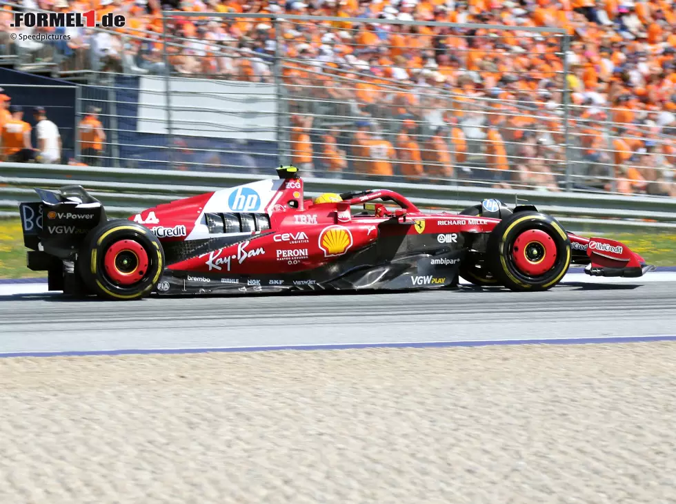 Lewis Hamilton im Ferrari SF-25 beim Formel-1-Rennen in Spielberg 2025 Foto zur News: Lewis Hamilton im Ferrari SF-25 beim Formel-1-Rennen in Spielberg 2025