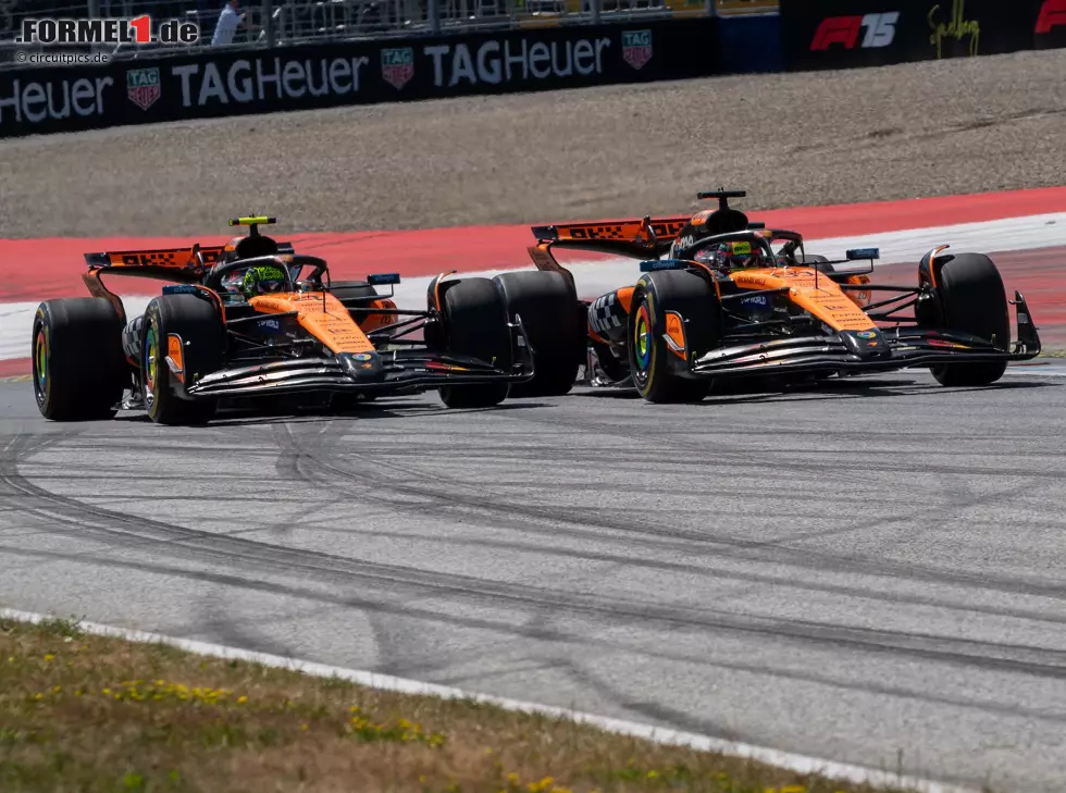 Foto zur News: Lando Norris und Oscar Piastri (McLaren MCL39) beim Formel-1-Rennen in Österreich 2026