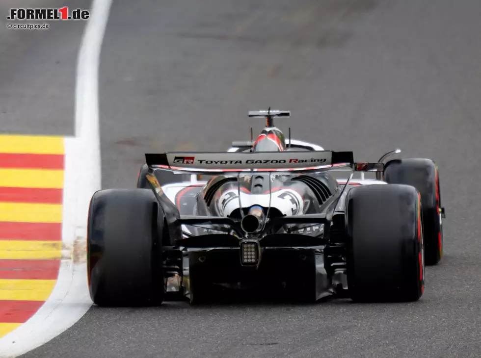Esteban Ocon hat sich für ein Setup mit wenig Abtrieb entschieden Foto zur News: Esteban Ocon hat sich für ein Setup mit wenig Abtrieb entschieden