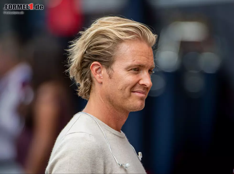Foto zur News: Vor seinen Fragen zittert neuerdings die Formel 1: Nico Rosberg