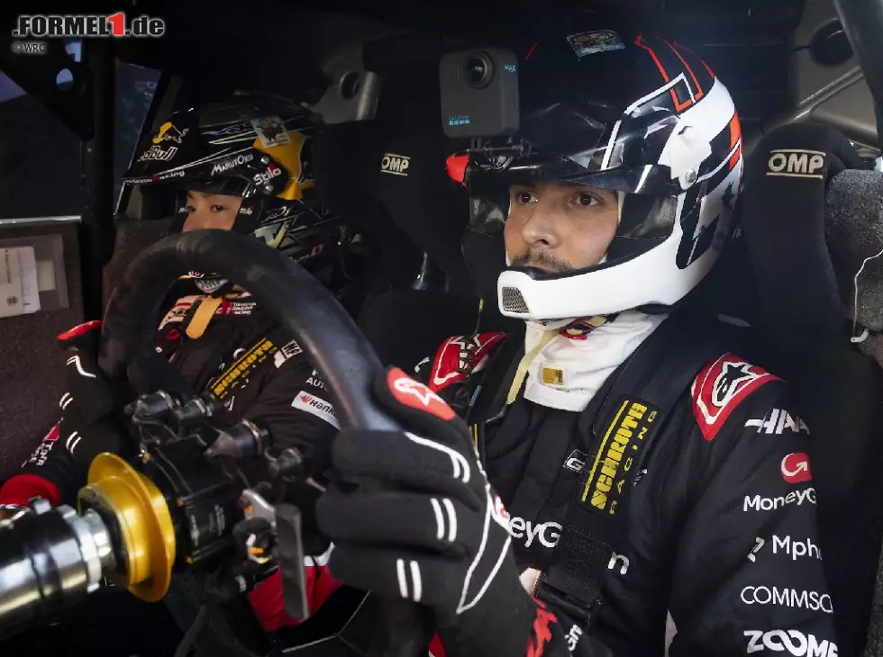 Foto zur News: Esteban Ocon bei seiner WRC-Fahrt in Goodwood 2025