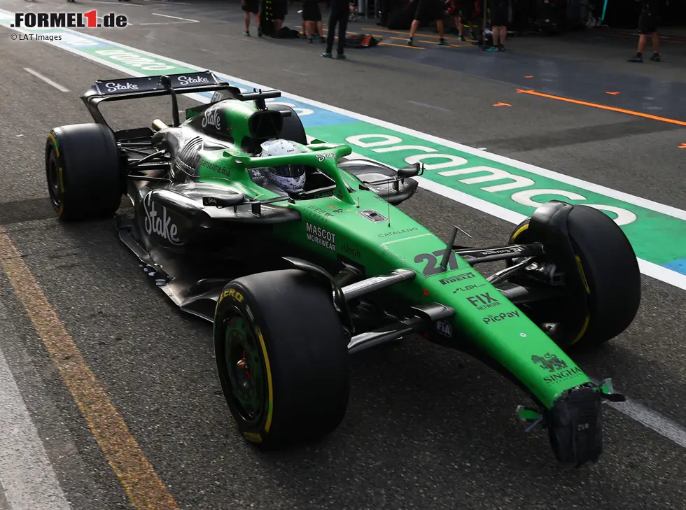 Nico Hülkenberg (Sauber) nach seinem Crash im Qualifying von Baku (2025) Foto zur News: Nico Hülkenberg (Sauber) nach seinem Crash im Qualifying von Baku (2025)