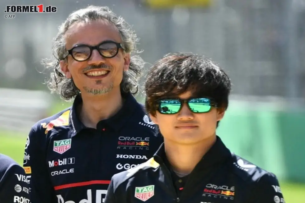Foto zur News: Max Verstappen, Yuki Tsunoda