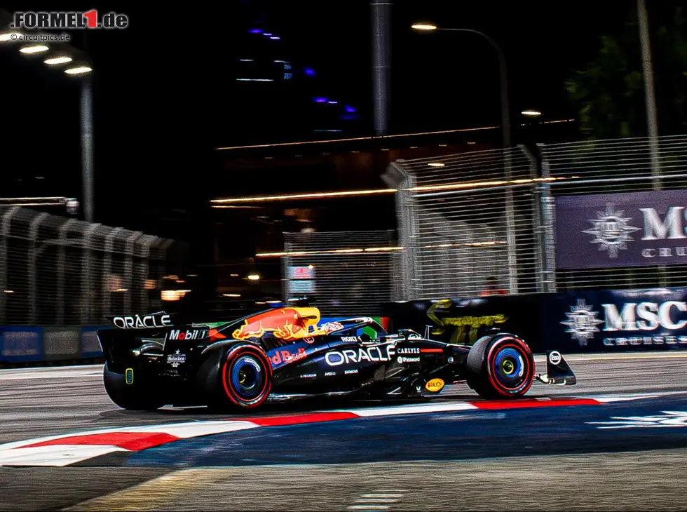Foto zur News: Max Verstappen in Kurve 16: Kostete Lando Norris ihn hier die Pole?