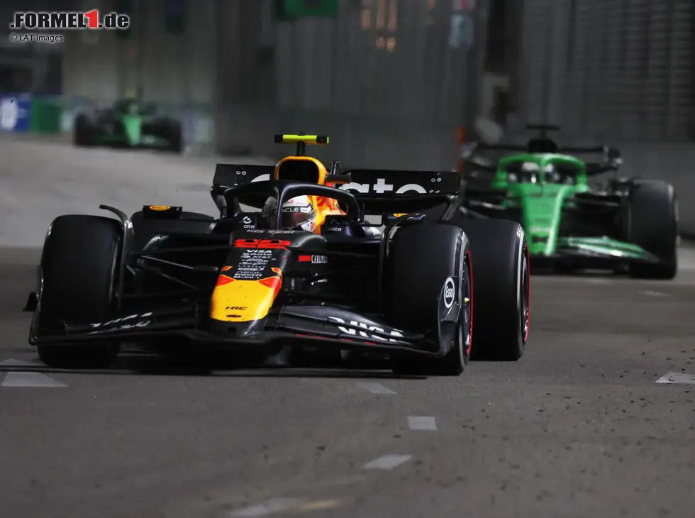 Foto zur News: Yuki Tsunoda und Nico Hülkenberg beim Formel-1-Rennen in Singapur 2025