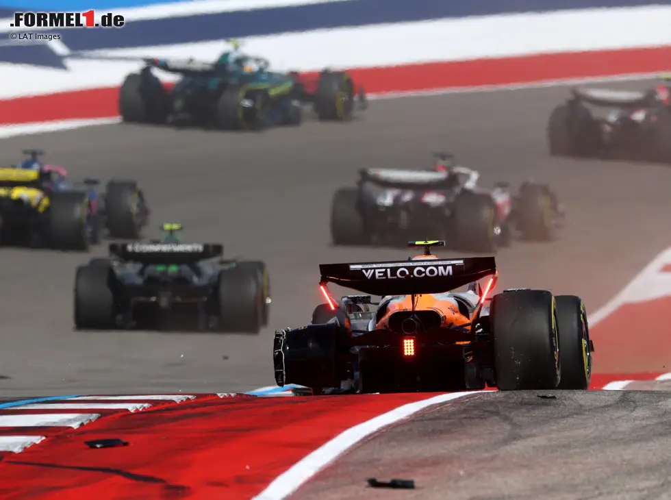 Foto zur News: Lando Norris nach dem Zwischenfall in Kurve 1 in Austin 2025