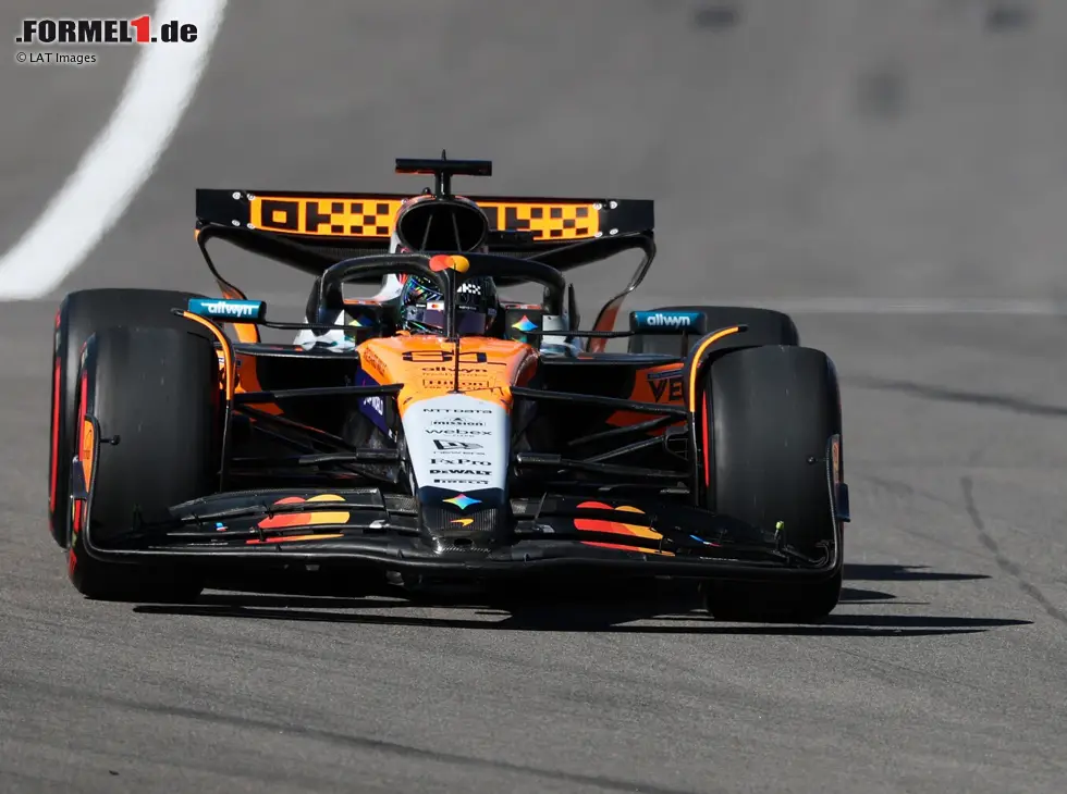 Foto zur News: Oscar Piastri im McLaren MCL39 in Austin 2025