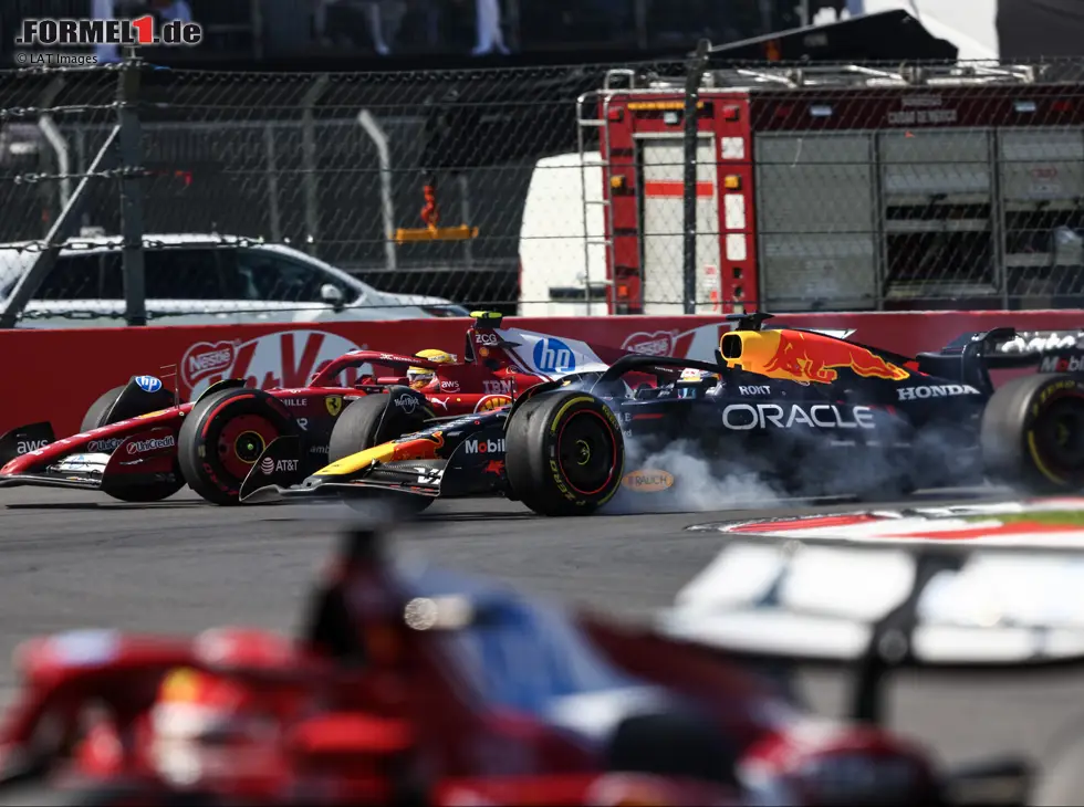 Duell: Lewis Hamilton vs. Max Verstappen in Kurve 4 in Mexiko-Stadt 2025 Foto zur News: Duell: Lewis Hamilton vs. Max Verstappen in Kurve 4 in Mexiko-Stadt 2025