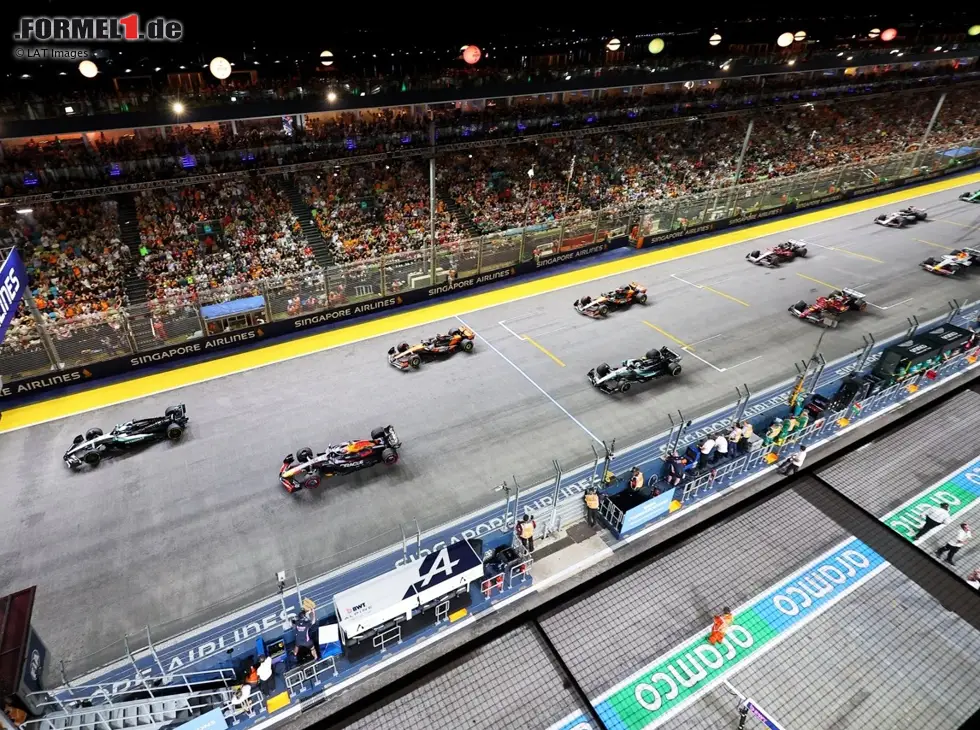 Foto zur News: Der Start zum Formel-1-Rennen in Singapur 2025