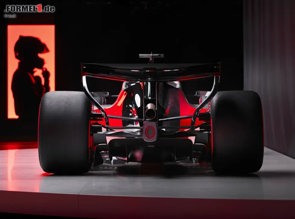 Foto zur News: Formel-1-Designpräsentation von Audi im November 2025