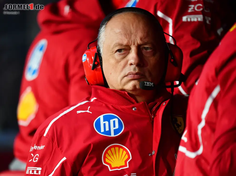 Foto zur News: Ferrari-Teamchef Fred Vasseur hat auf die Hamilton-Kritik reagiert