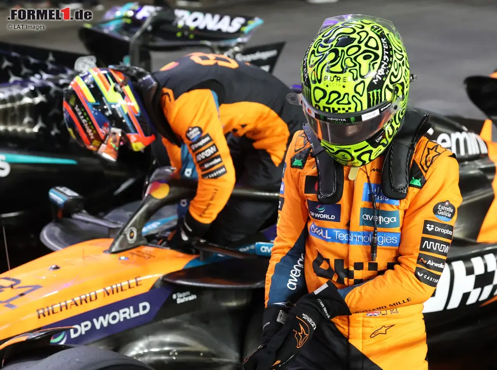 Foto zur News: Oscar Piastri und Lando Norris (McLaren) beim Formel-1-Rennen in Katar 2025