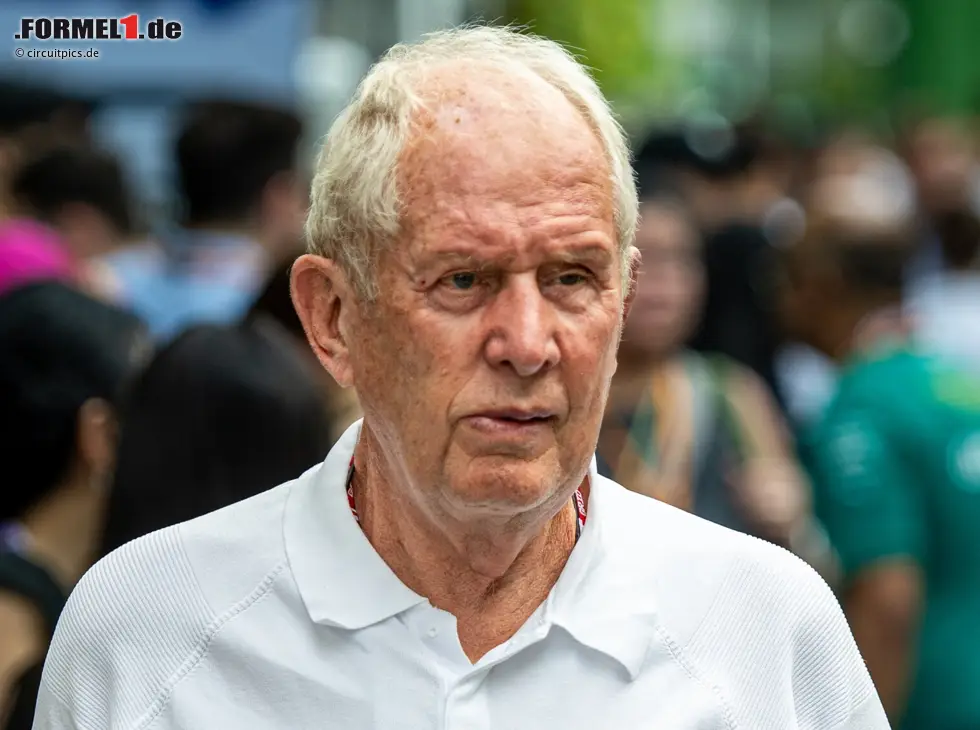 Foto zur News: Red-Bull-Sportchef Helmut Marko im Formel-1-Fahrerlager 2025