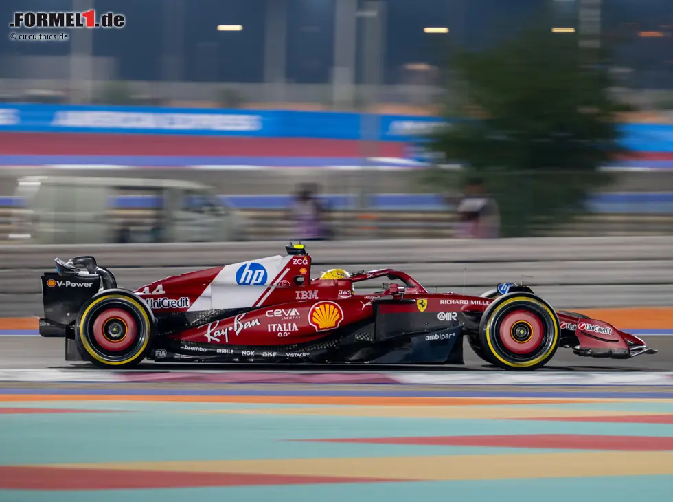 Foto zur News: Ferrari hat im Qualifying offenbar ein Reifenproblem