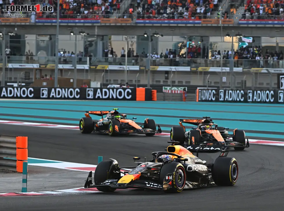 Foto zur News: Max Verstappen, Oscar Piastri, Lando Norris