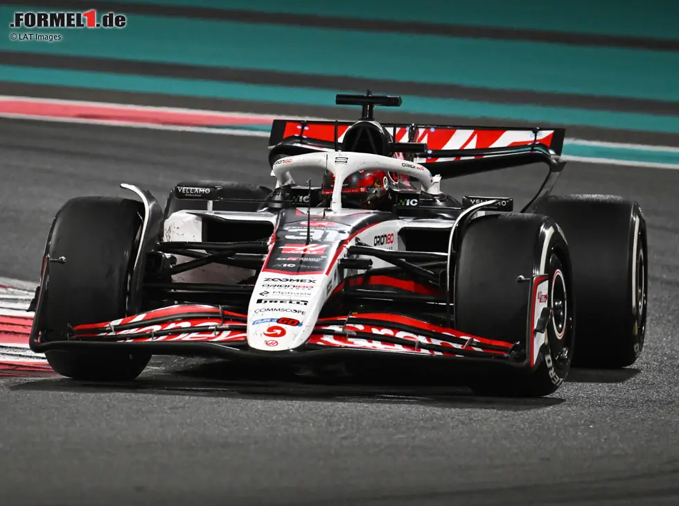 Foto zur News: Esteban Ocon holt beim Finale in Abu Dhabi den siebten Platz