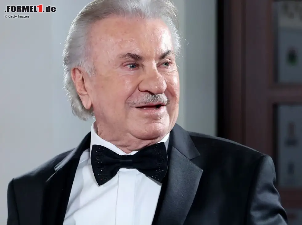 Foto zur News: Ex-Schumacher-Manager Willi Weber bei einer Veranstaltung im Herbst 2024