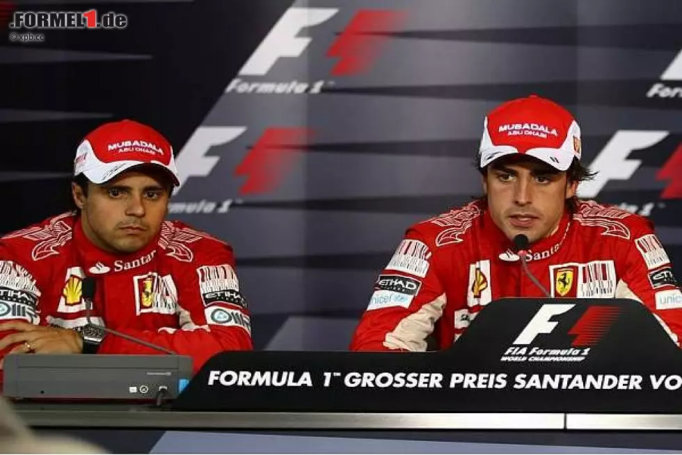 Foto zur News: Felipe Massa und Fernando Alonso