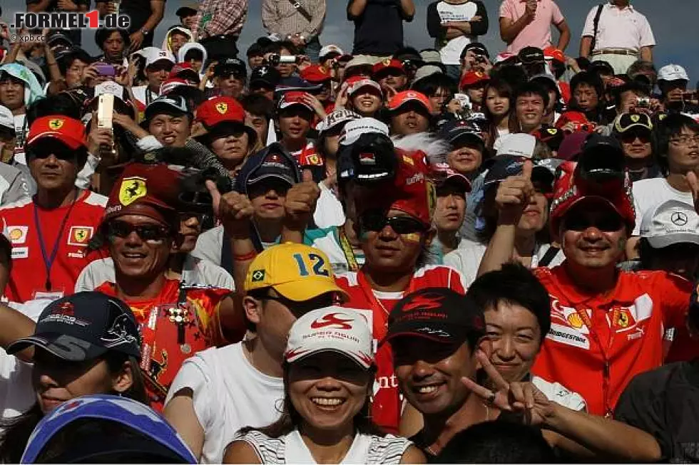 Foto zur News: Fans in Suzuka