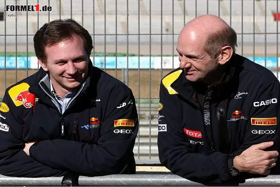 Foto zur News: Adrian Newey (Technischer Direktor), Christian Horner (Teamchef)