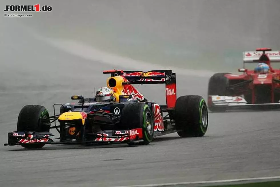 Sebastian Vettel, Fernando Alonso Foto zur News: Sebastian Vettel, Fernando Alonso