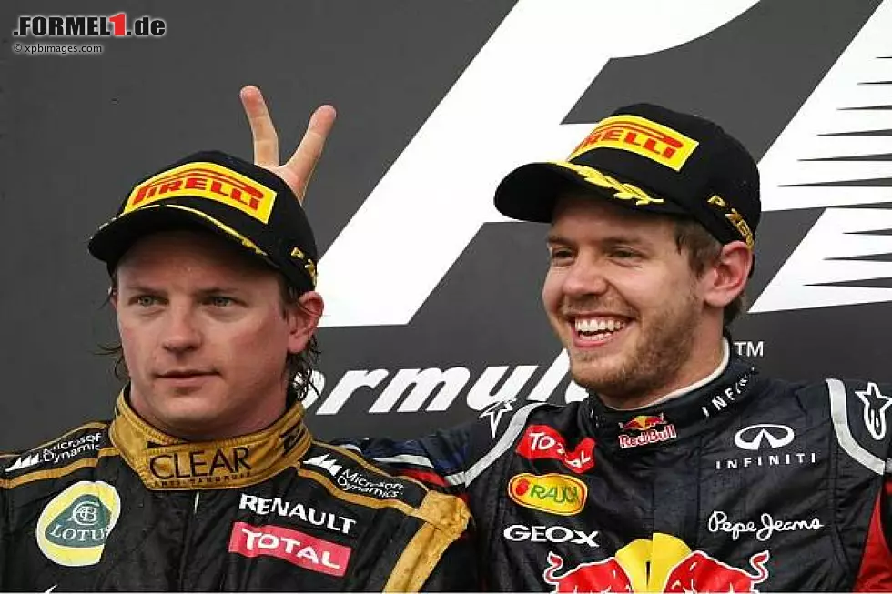 Foto zur News: Kimi Räikkönen, Sebastian Vettel