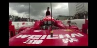 Foto zur Video: Kimi Räikkönen beim Showrun in Rotterdam