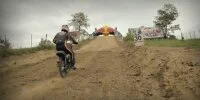 Foto zur Video: Motocross mit Ricciardo und Kwjat